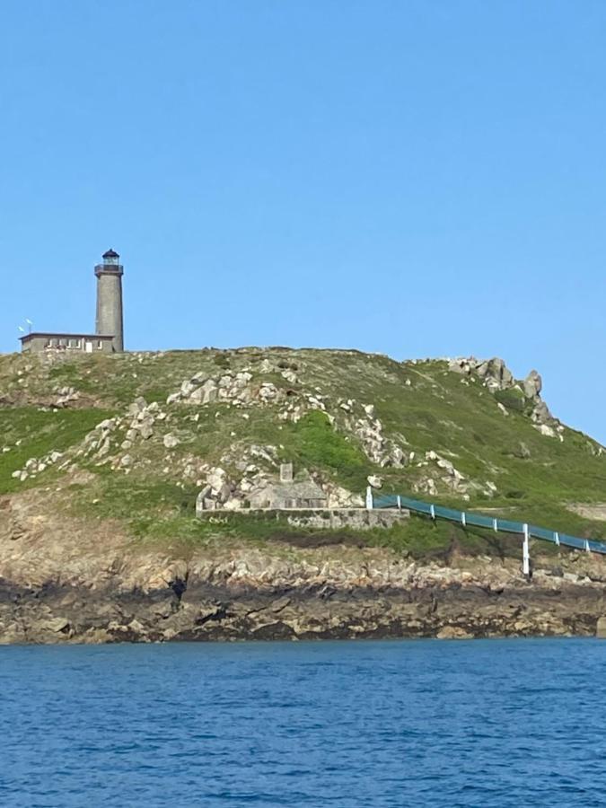 Gites Le Rucher De Kerillis Plouguiel Buitenkant foto